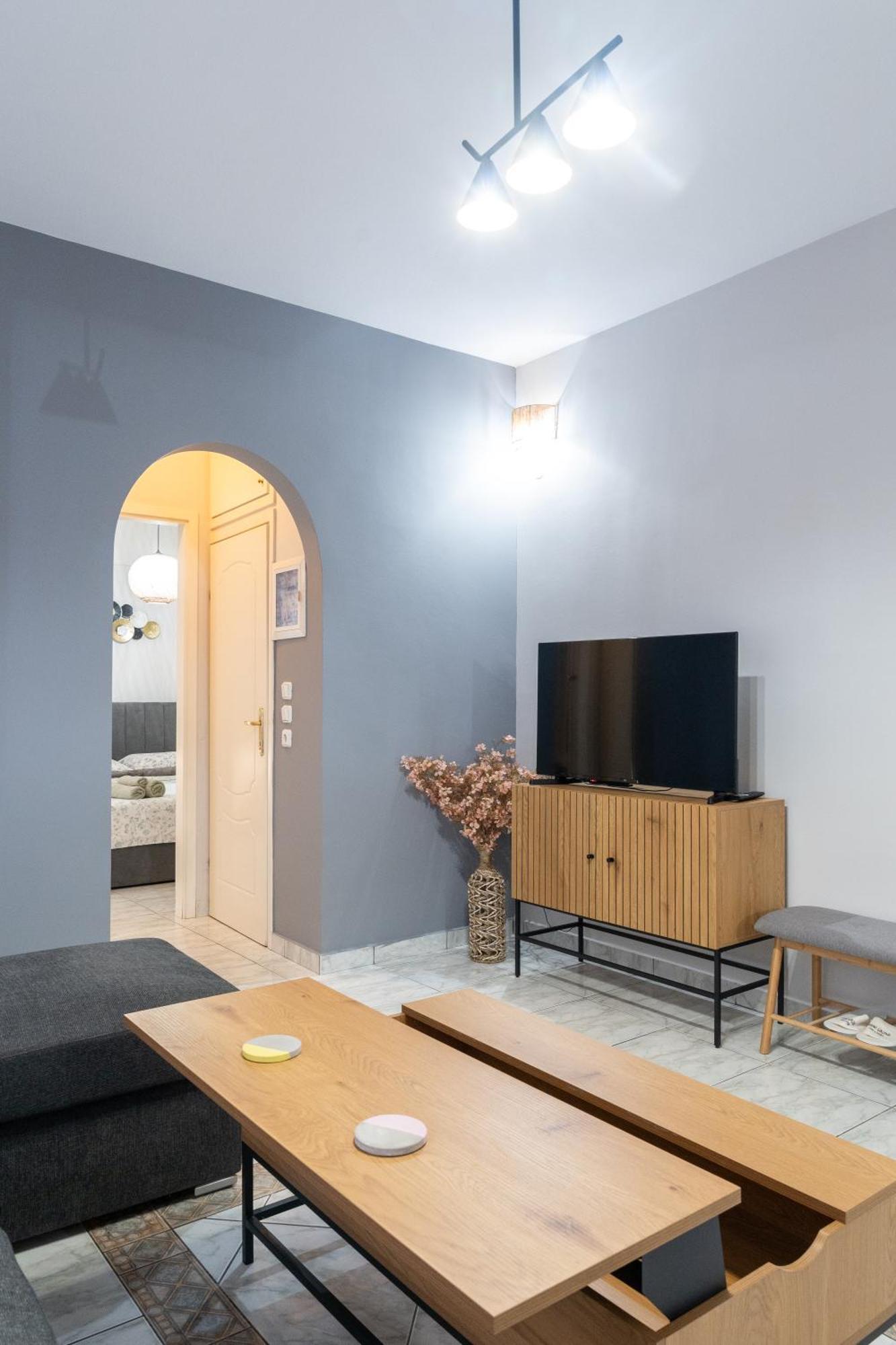 Ninas Central Apartment 卡瓦拉 外观 照片