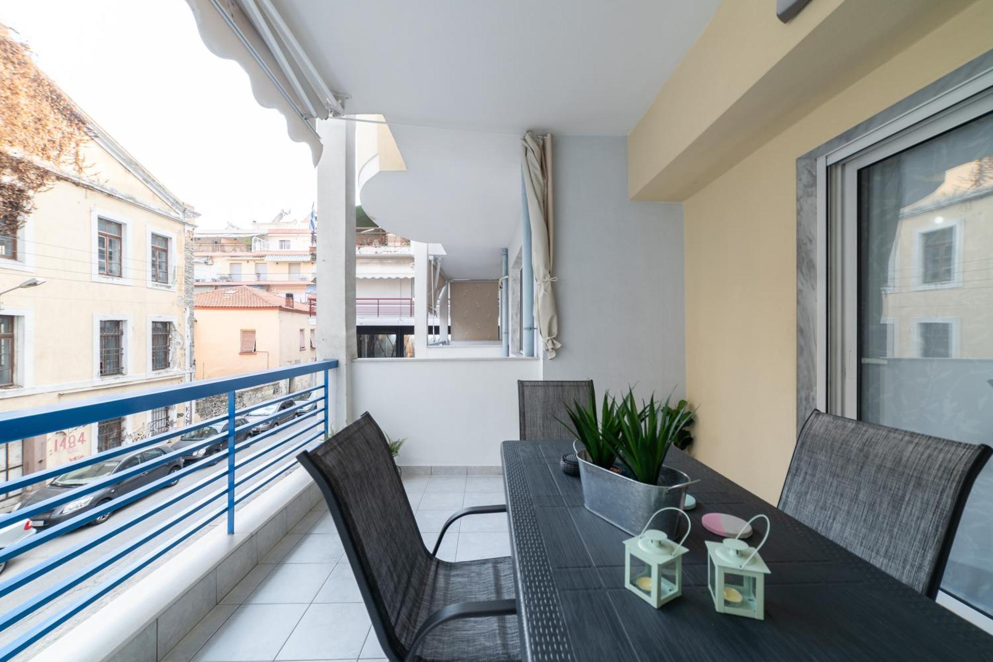 Ninas Central Apartment 卡瓦拉 外观 照片