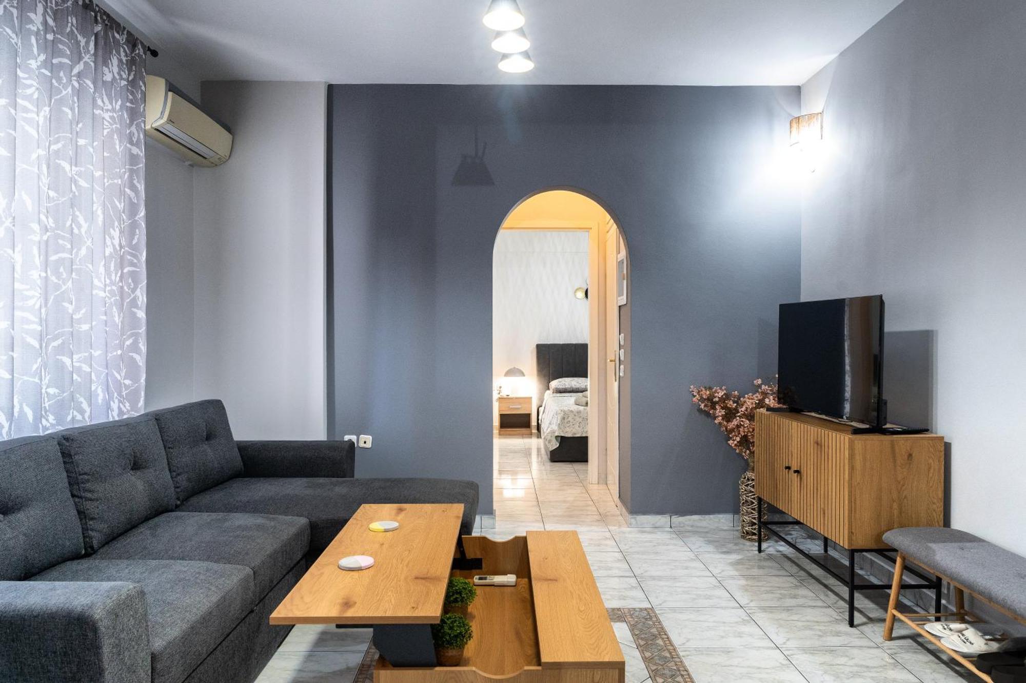 Ninas Central Apartment 卡瓦拉 外观 照片
