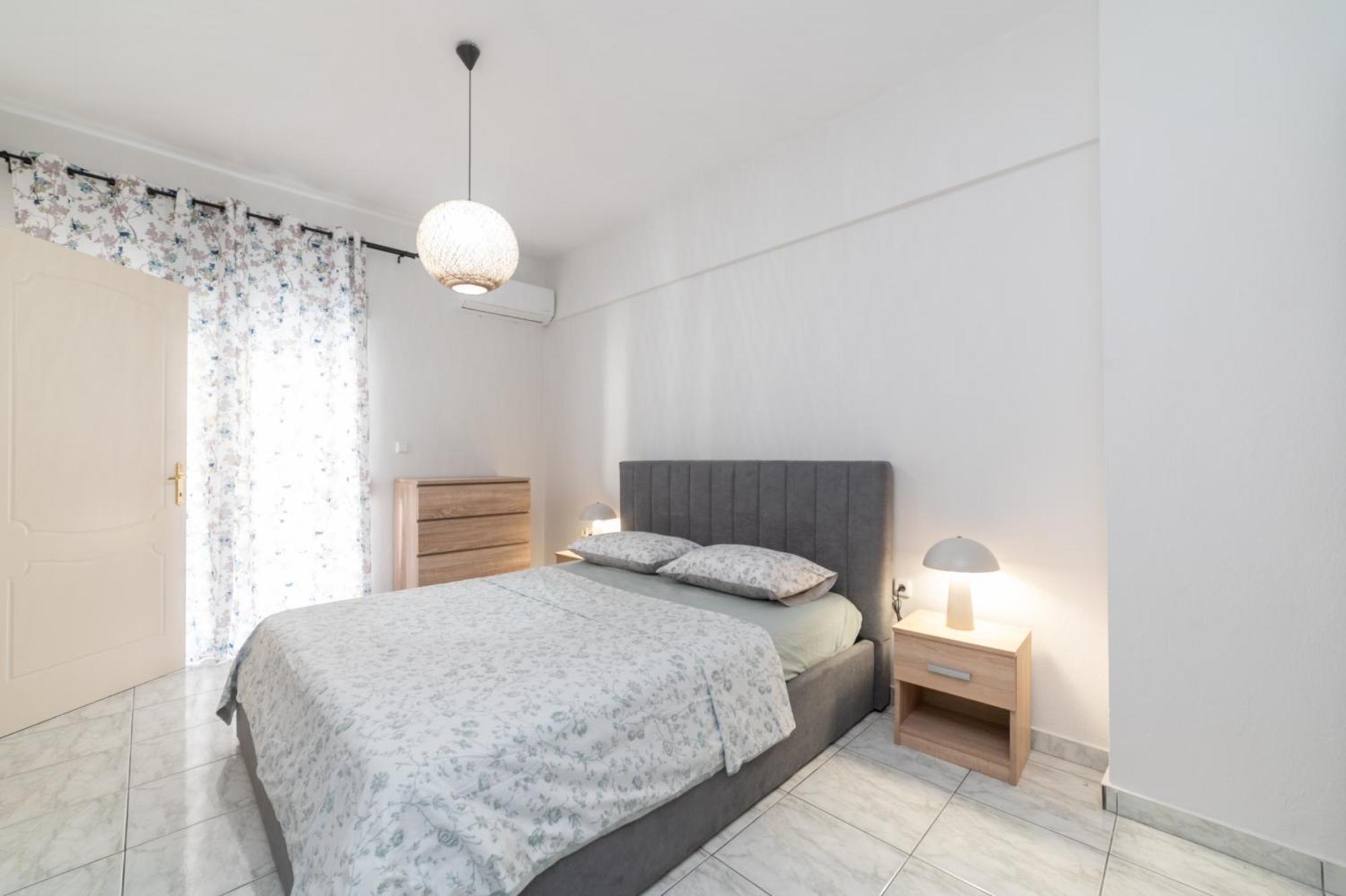 Ninas Central Apartment 卡瓦拉 外观 照片