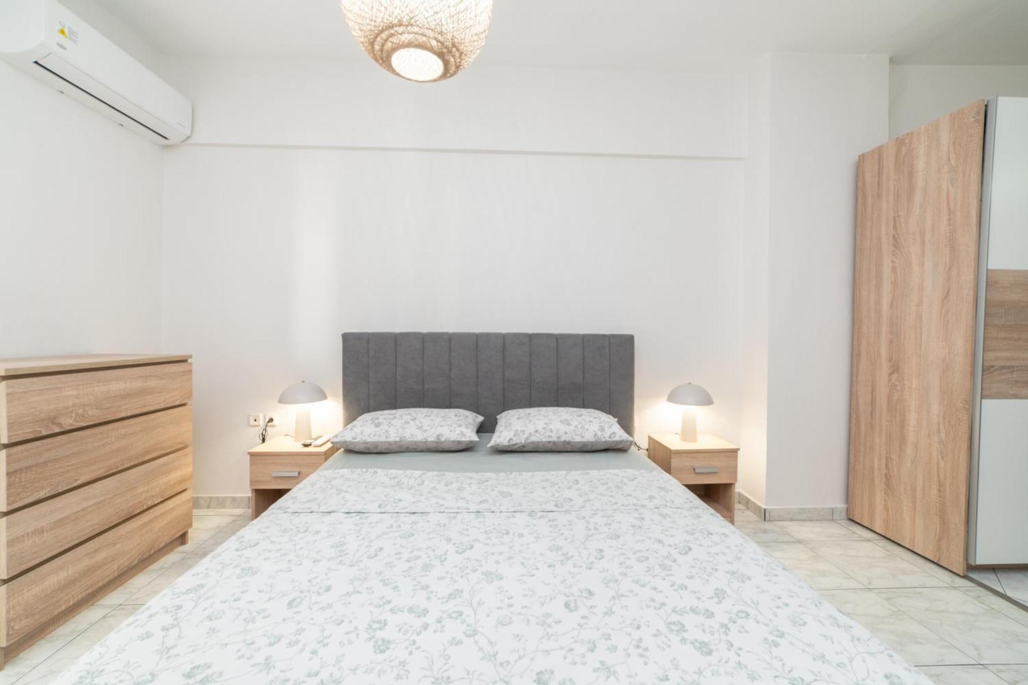 Ninas Central Apartment 卡瓦拉 外观 照片